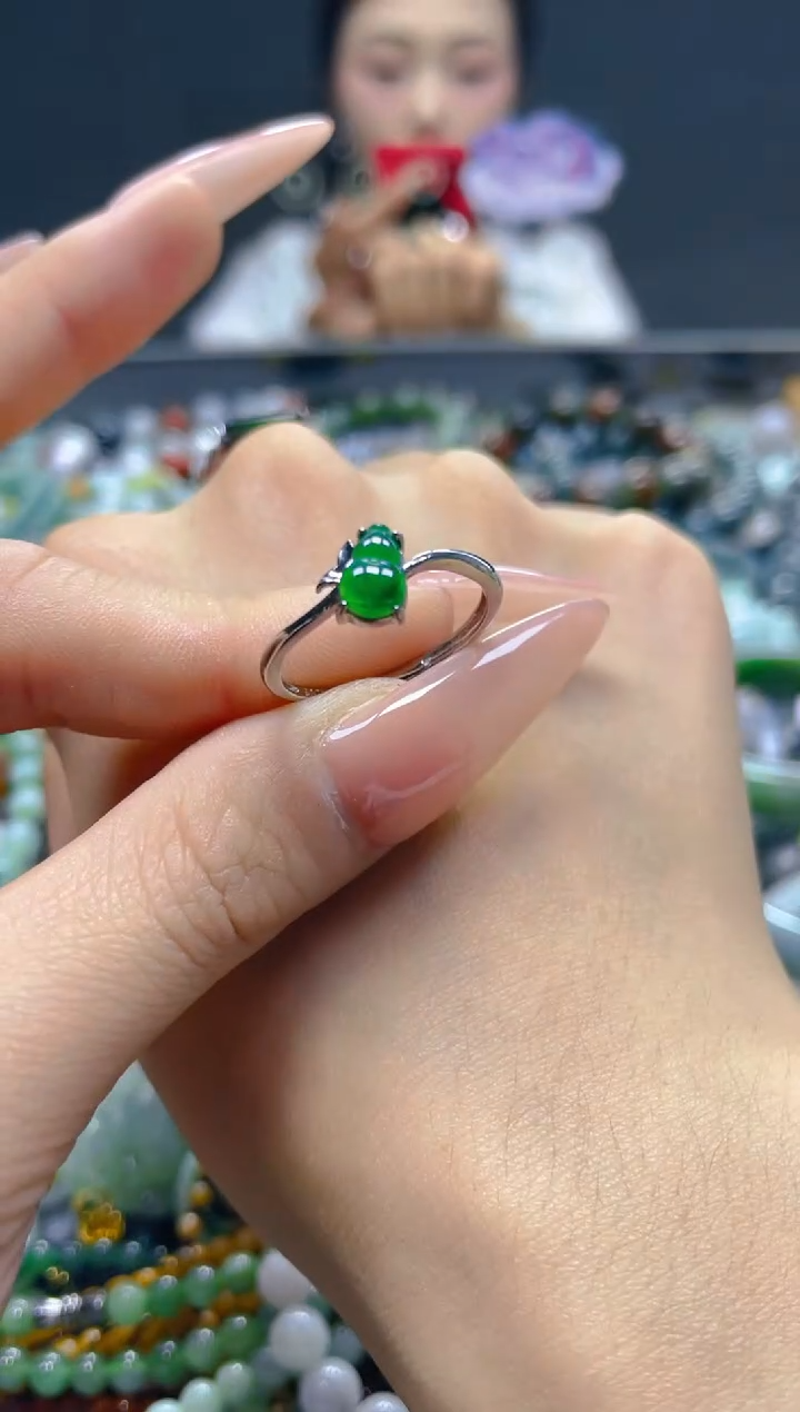 颈饰未镶嵌翡翠/K/翡翠A货，一件也是批发价