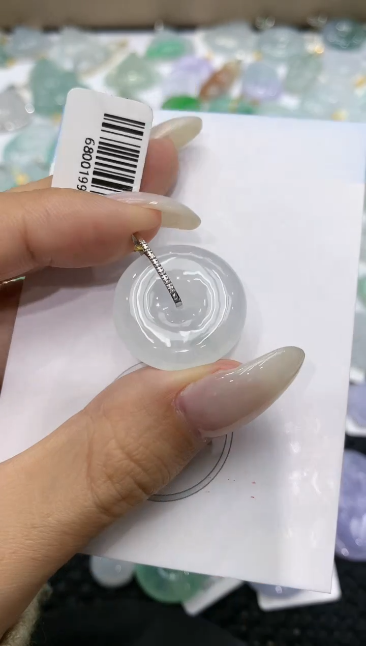 颈饰18K金镶嵌翡翠111111111111