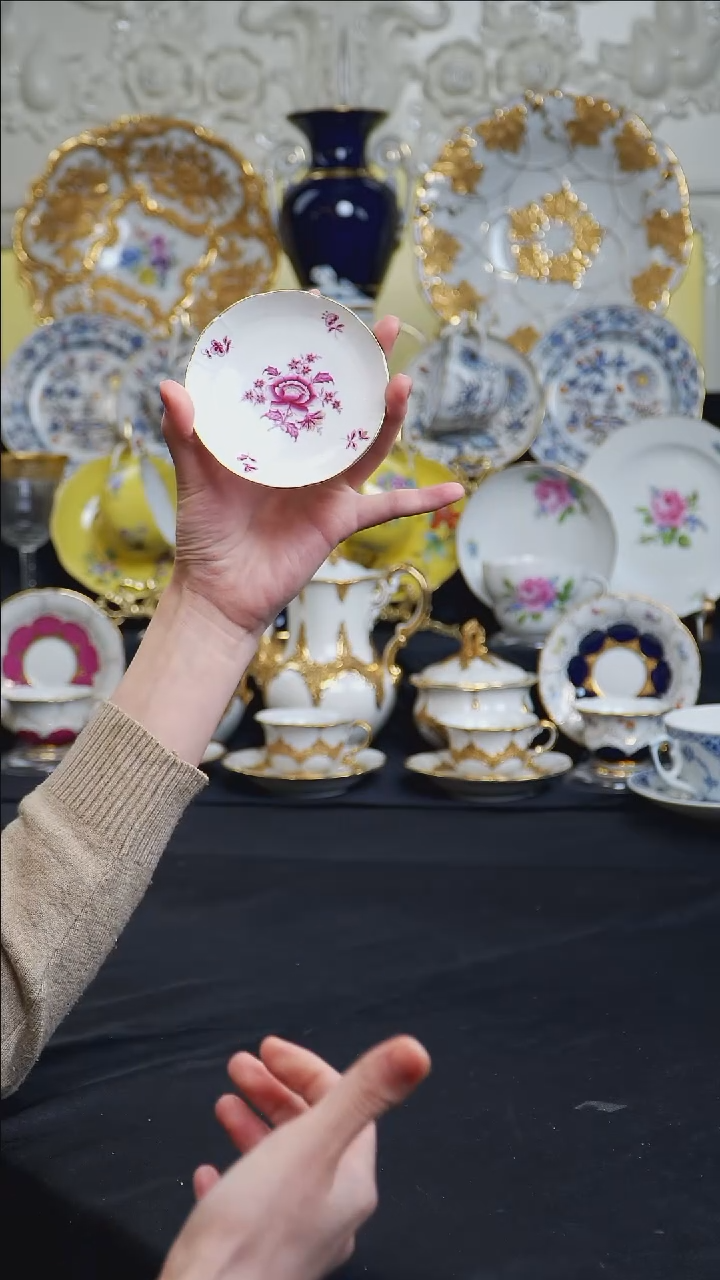 骨瓷 婷婷中古器物如图所示1