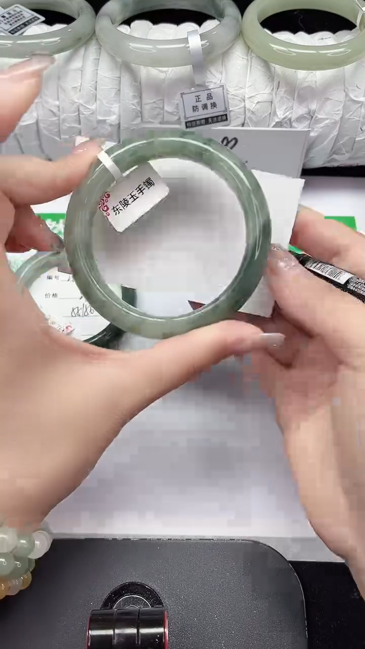 未镶嵌手镯石英质玉215-57/58