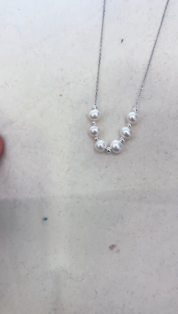 【闪购商品】淡水珍珠颈饰银S925镶嵌微笑吊坠