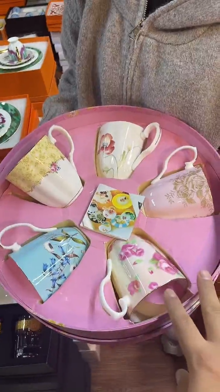 杯鸿辉家品牌瓷器，京东包邮！