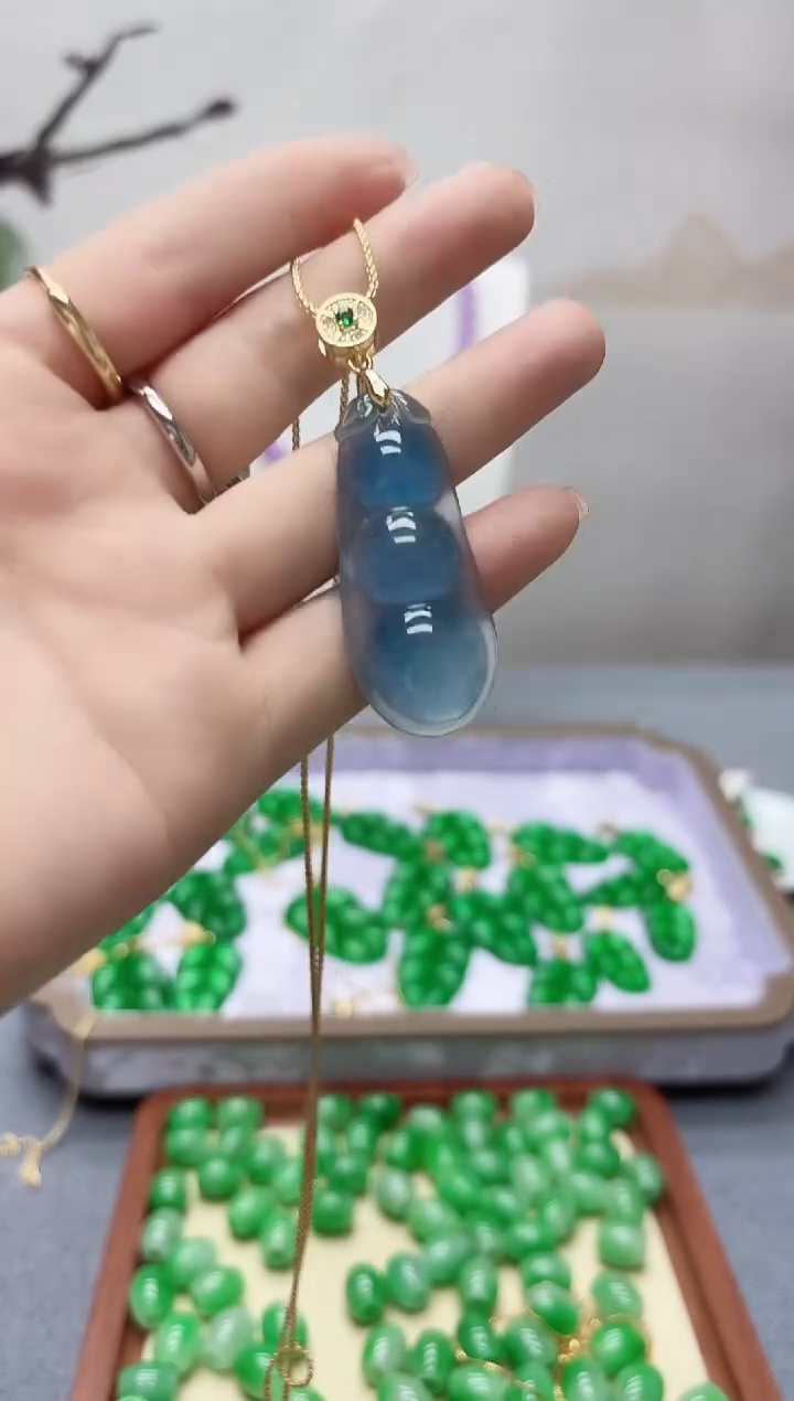 高货冰种蓝水四季豆（含链子）