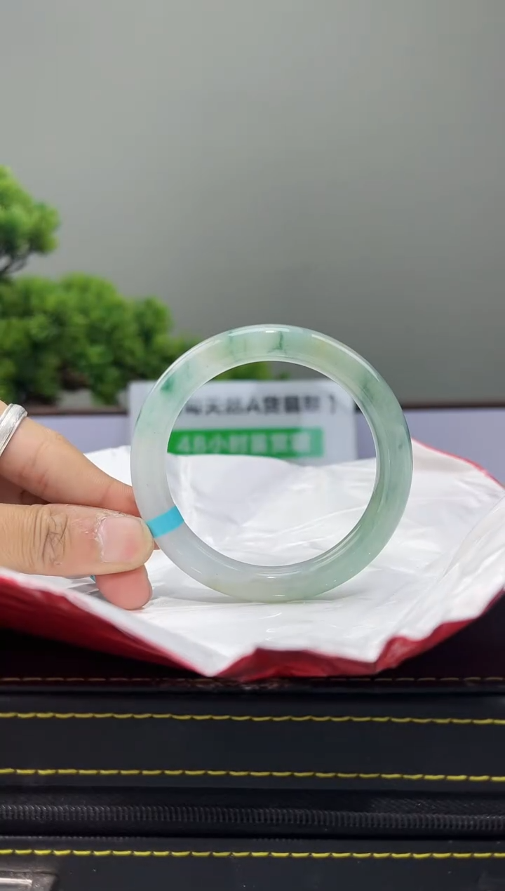 【闪购商品】翡翠手镯未镶嵌手镯14