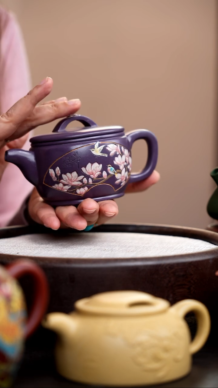 茶壶紫砂紫罗兰汉瓦泥绘花鸟