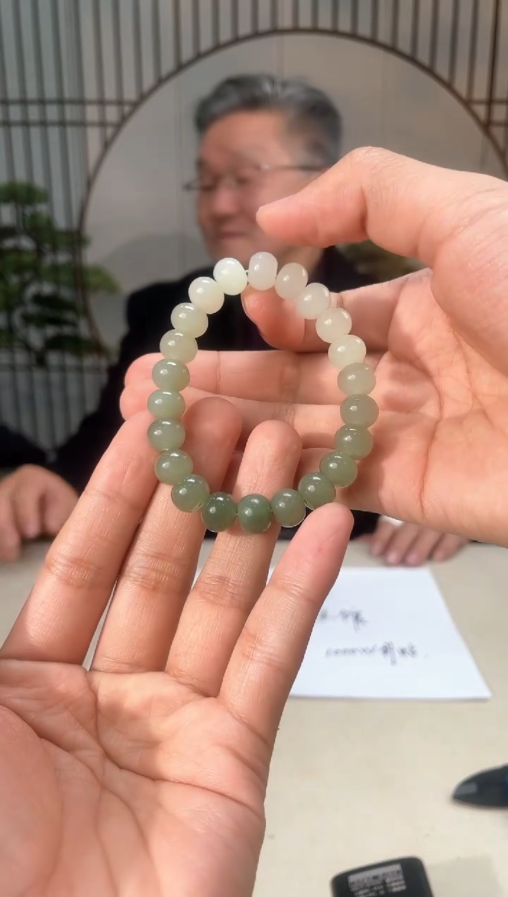 【闪购商品】定制和田玉多样性发货拍一发一 02069