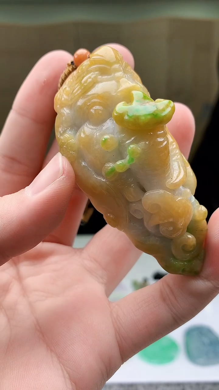 【闪购商品】定制翡翠未镶嵌4829bb-毛货挂件48