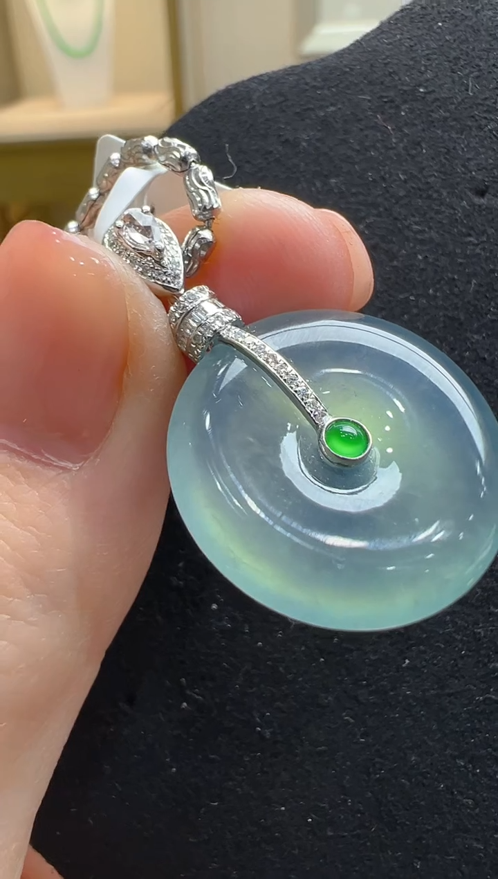 【闪购商品】翡翠吊坠(不含链)18K金镶嵌多样性发货拍一发一