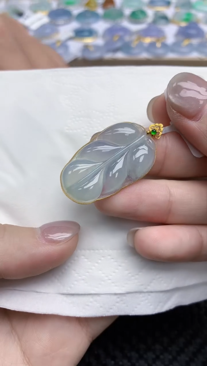 【闪购商品】翡翠颈饰18K金镶嵌天然翡翠A货