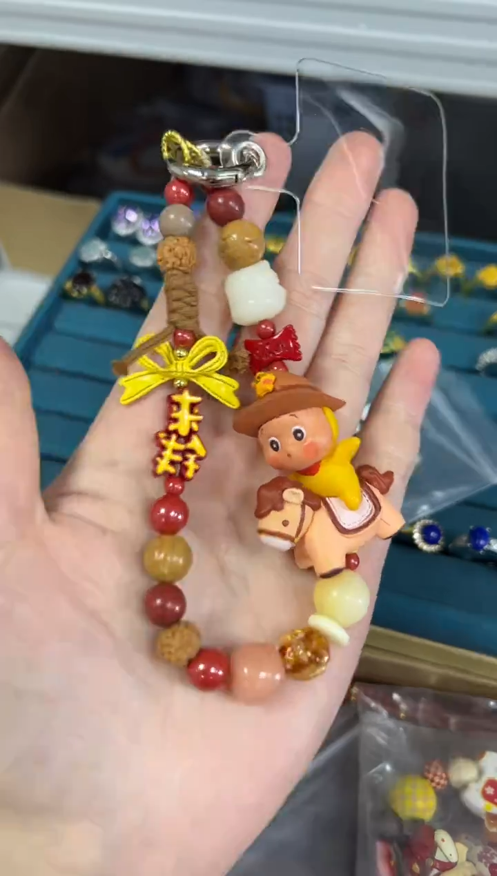 天然辰砂朱砂小马多宝设计款挂件[35]