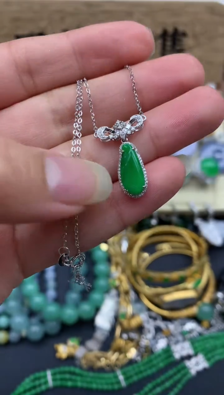 【闪购商品】翡翠颈饰18K金镶嵌575-中国好珍宝