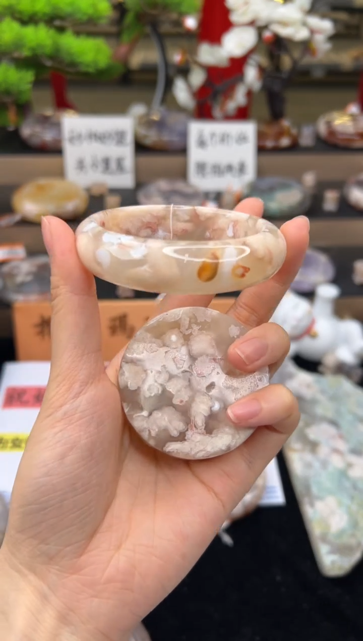 【闪购商品】石英质玉手镯未镶嵌55圈口（赠送镯心）13064