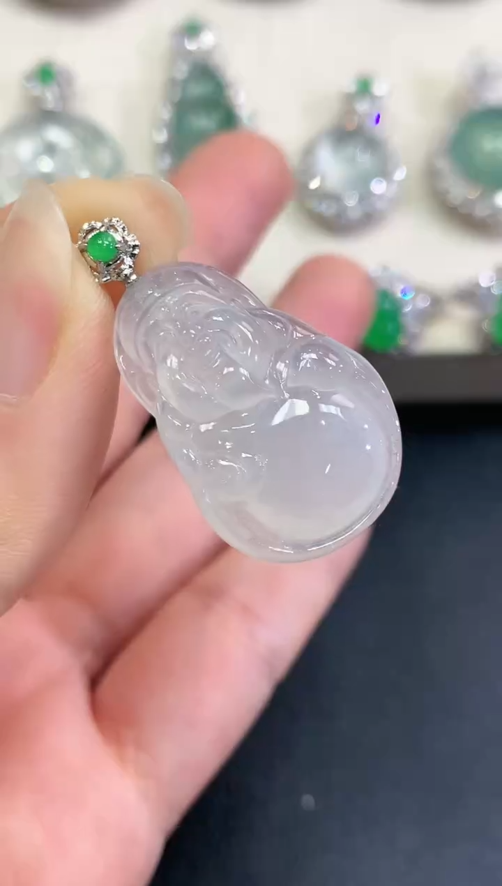 【闪购商品】翡翠吊坠(不含链)18K金镶嵌v17    