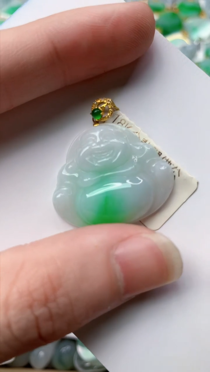 【闪购商品】翡翠颈饰18K金镶嵌63..........