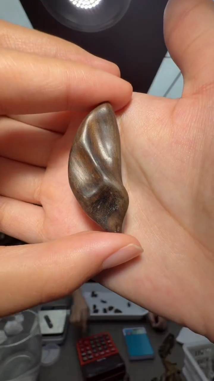 沉香吊坠多样性发一