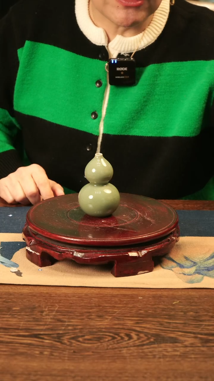 【闪购商品】青瓷 豆青釉 小葫芦瓶