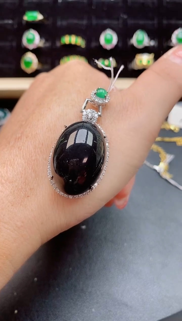 【闪购商品】翡翠颈饰银S925镶嵌12112