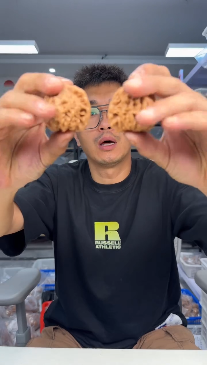把件文玩核桃夹板粗筋虎