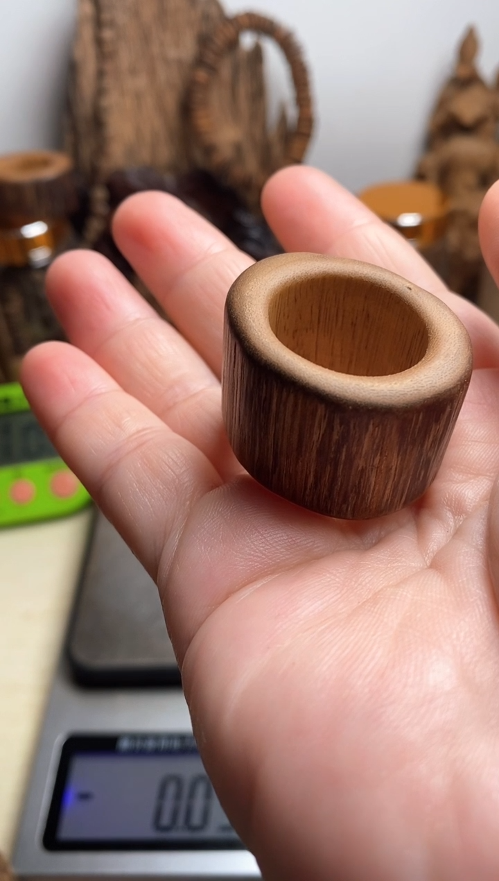 沉香碎屑沉香加里曼丹沉香