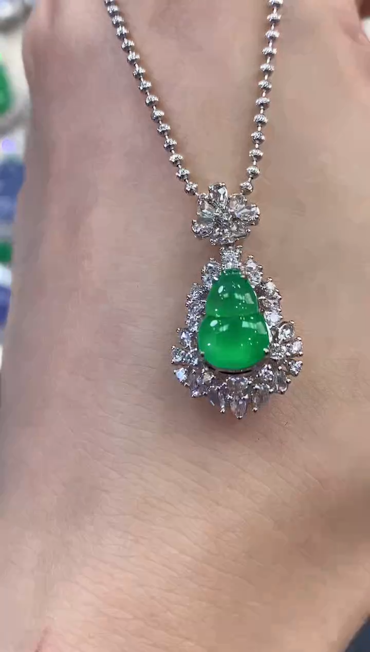 【闪购商品】翡翠吊坠(不含链)18K金镶嵌C26多样性一件发货