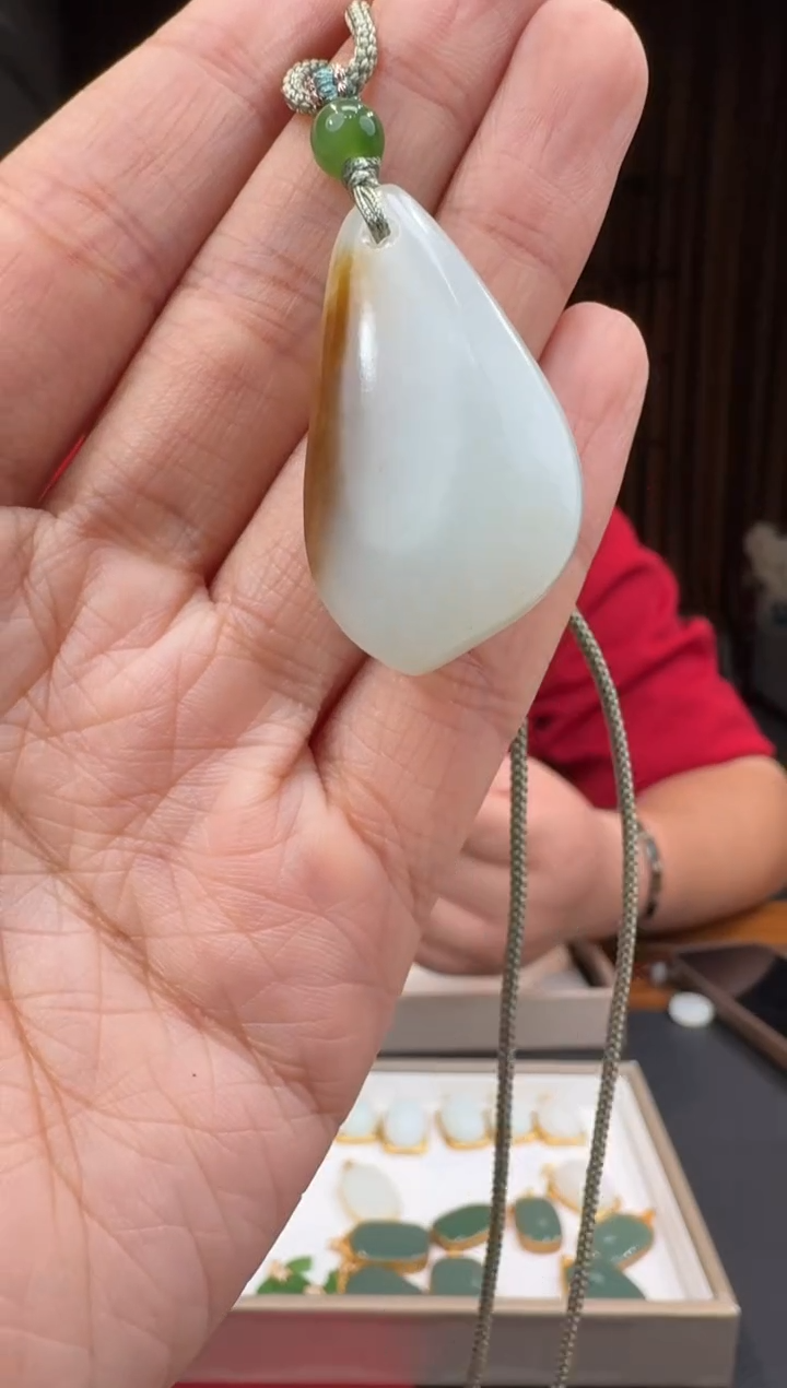 【闪购商品】和田玉153未镶嵌1.29冯总