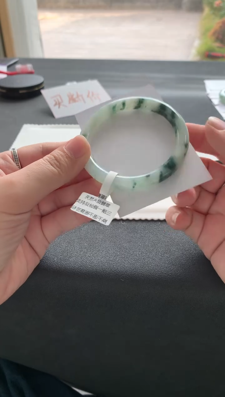 【闪购商品】翡翠手镯未镶嵌54圆条Y296买断