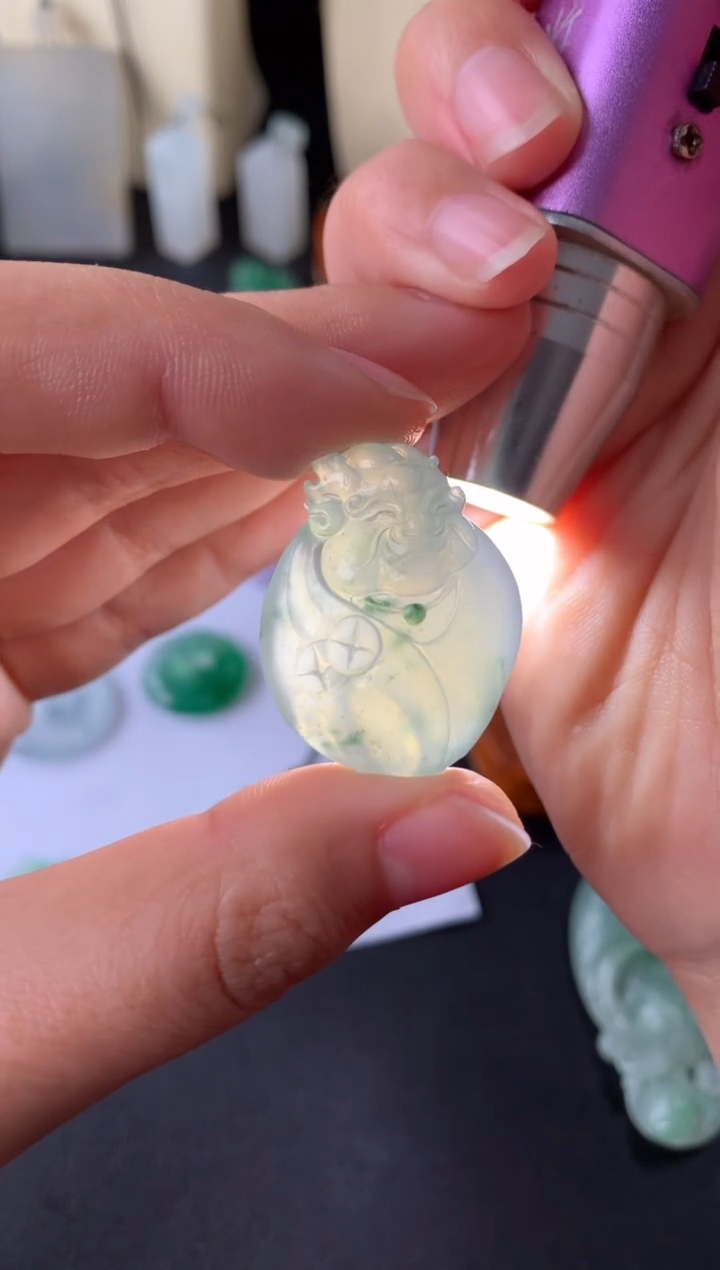 【闪购商品】定制翡翠未镶嵌翡翠