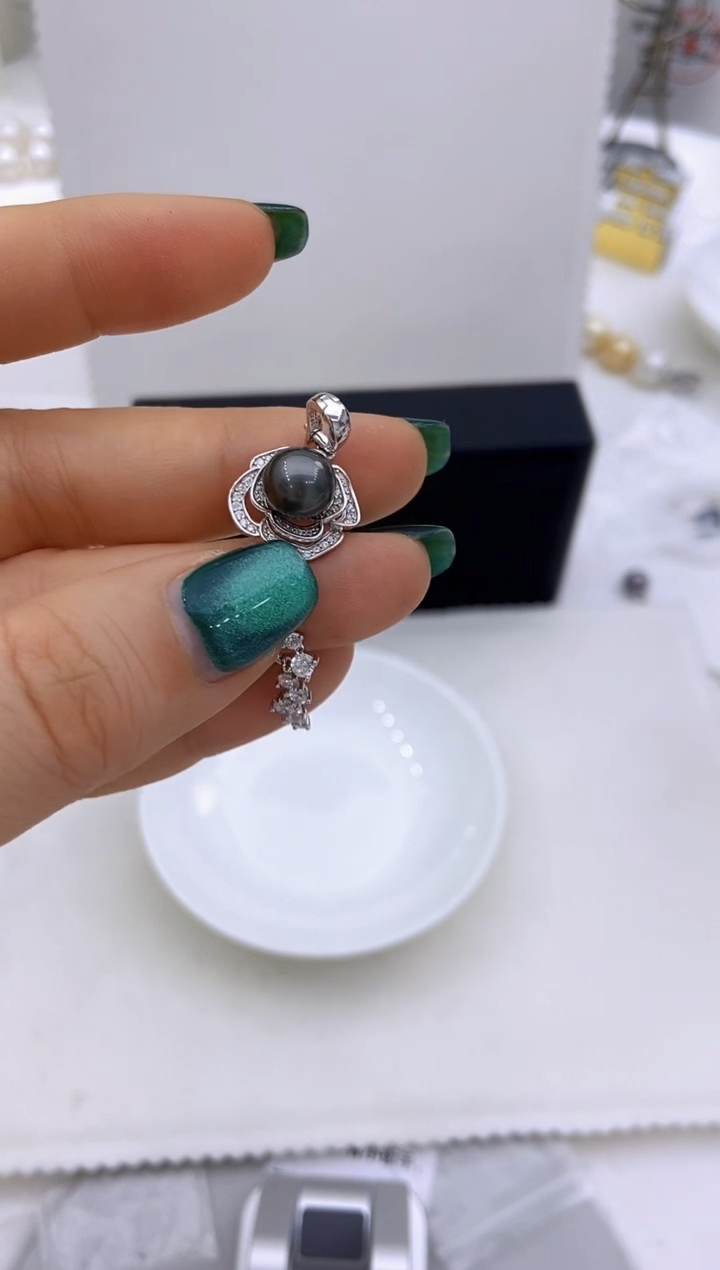 【闪购商品】海水珍珠吊坠银S925镶嵌109