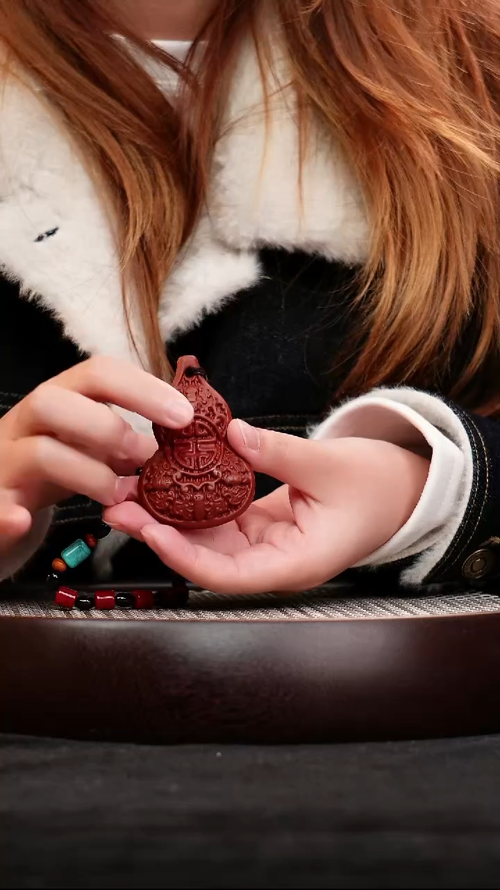 茶壶紫砂宜兴紫砂带绳葫芦