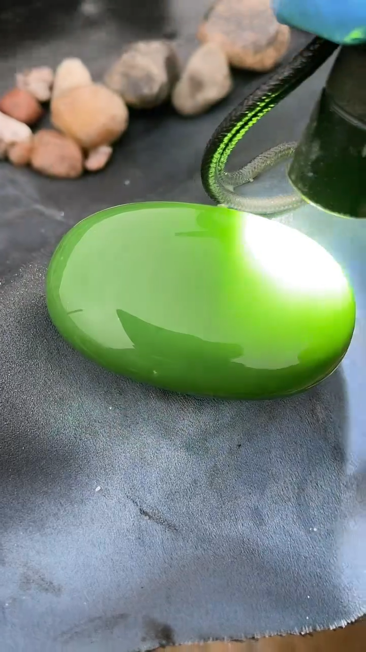 颈饰未镶嵌和田玉（糖玉）0022