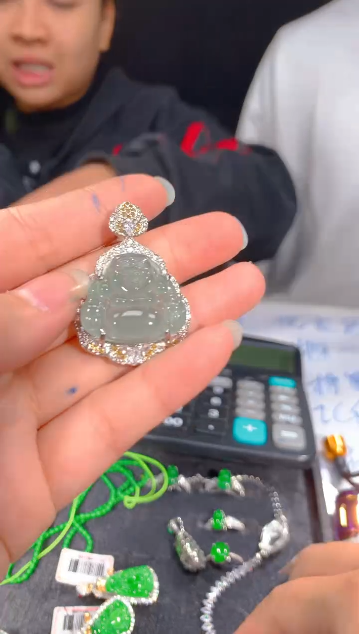 【闪购商品】定制翡翠未镶嵌49定制翡翠，多样性发货（发其一）