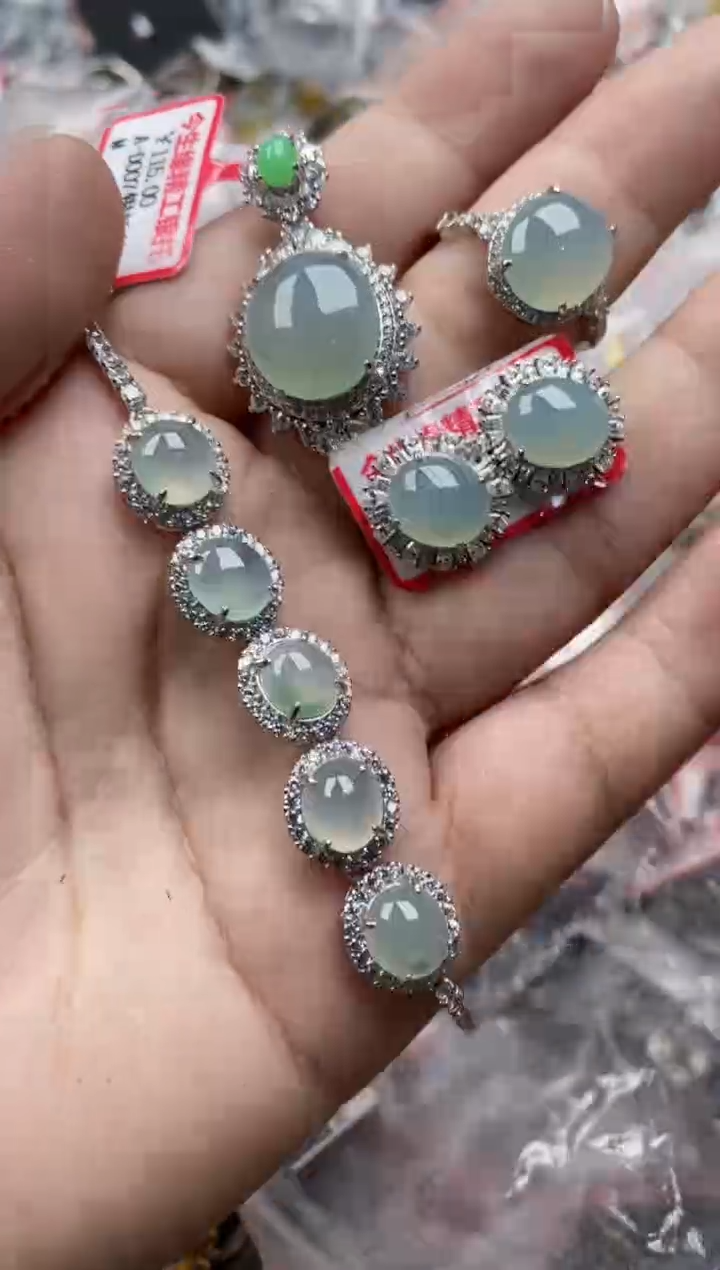 银S925镶嵌戒指翡翠88888   8