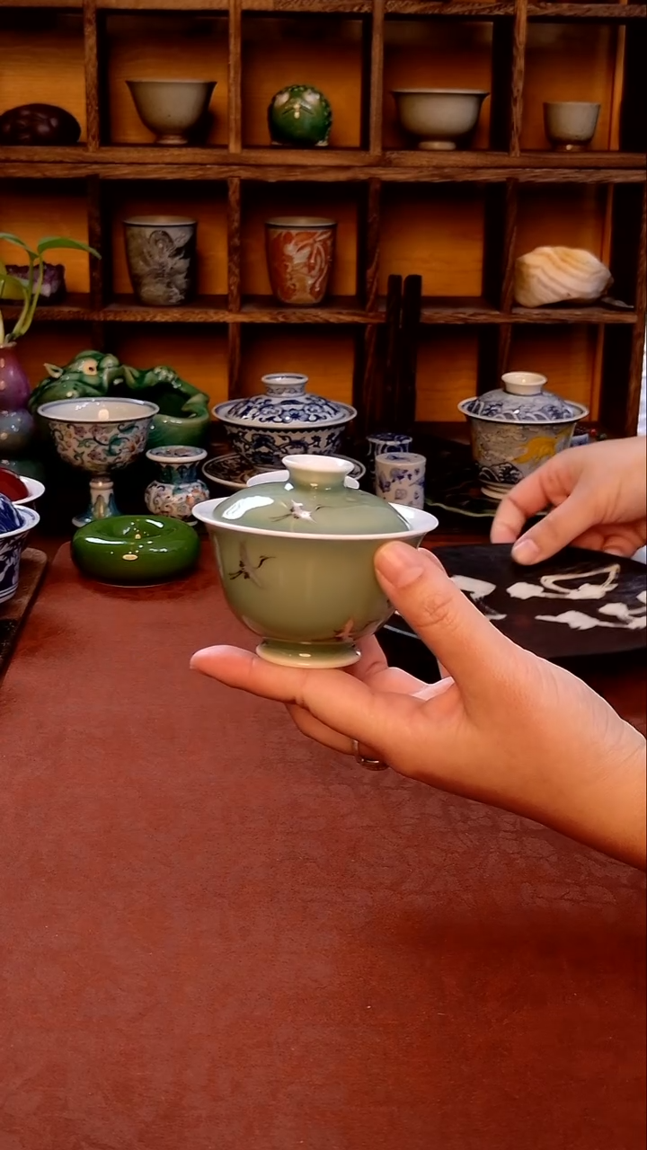 【手工手绘仙鹤盖碗】