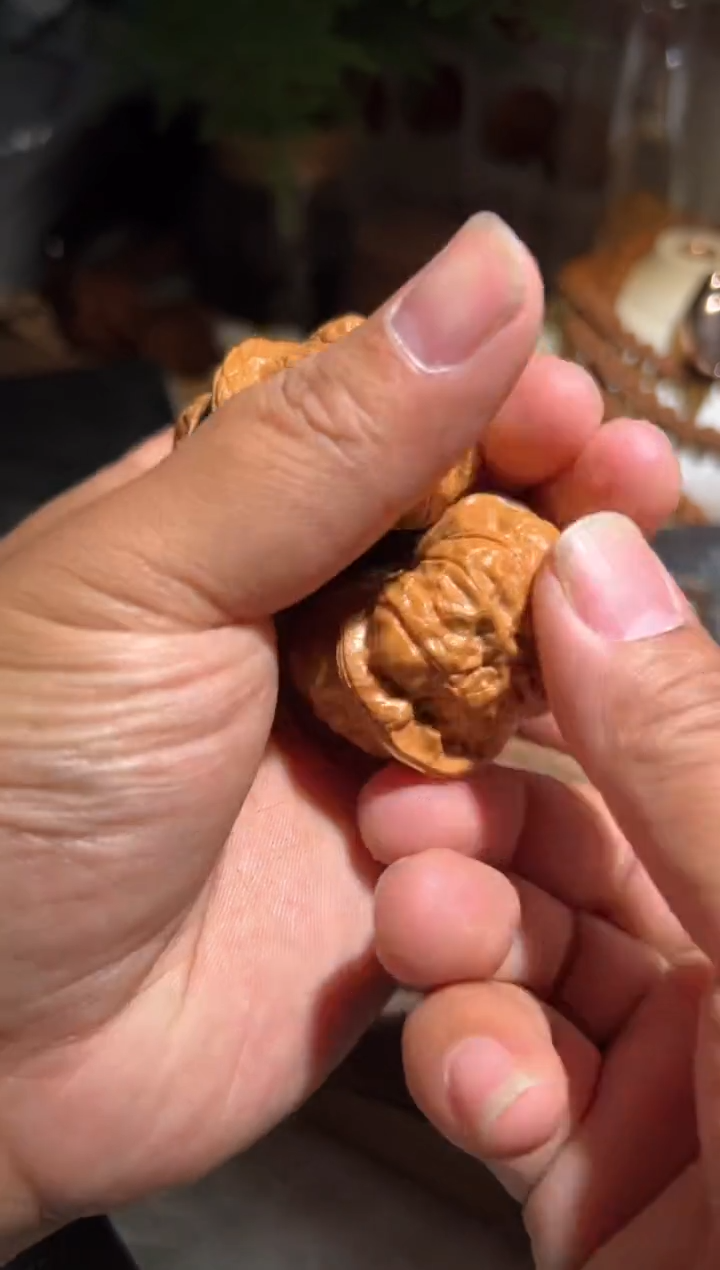 【闪购商品】文玩核桃吊坠满天星/雪儿