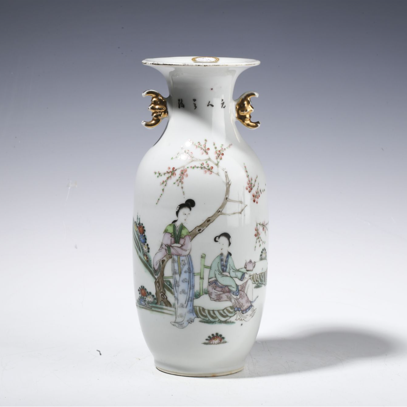 【拍卖-民国】·粉彩桃花仕女图双耳瓶