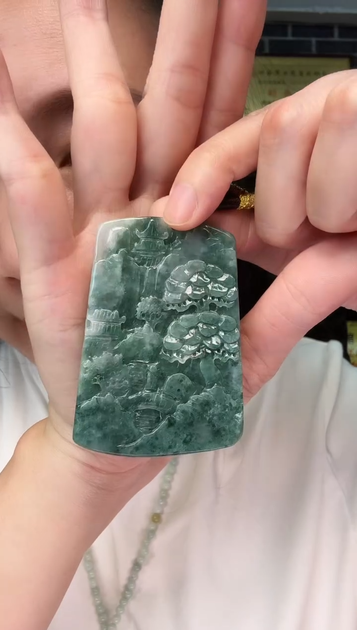 颈饰未镶嵌翡翠牌子