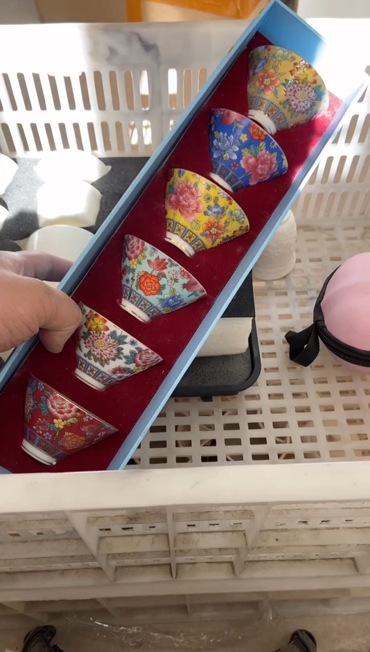 无运费险有瑕疵的摄影的产品有使用过的痕迹有点脏介意勿拍