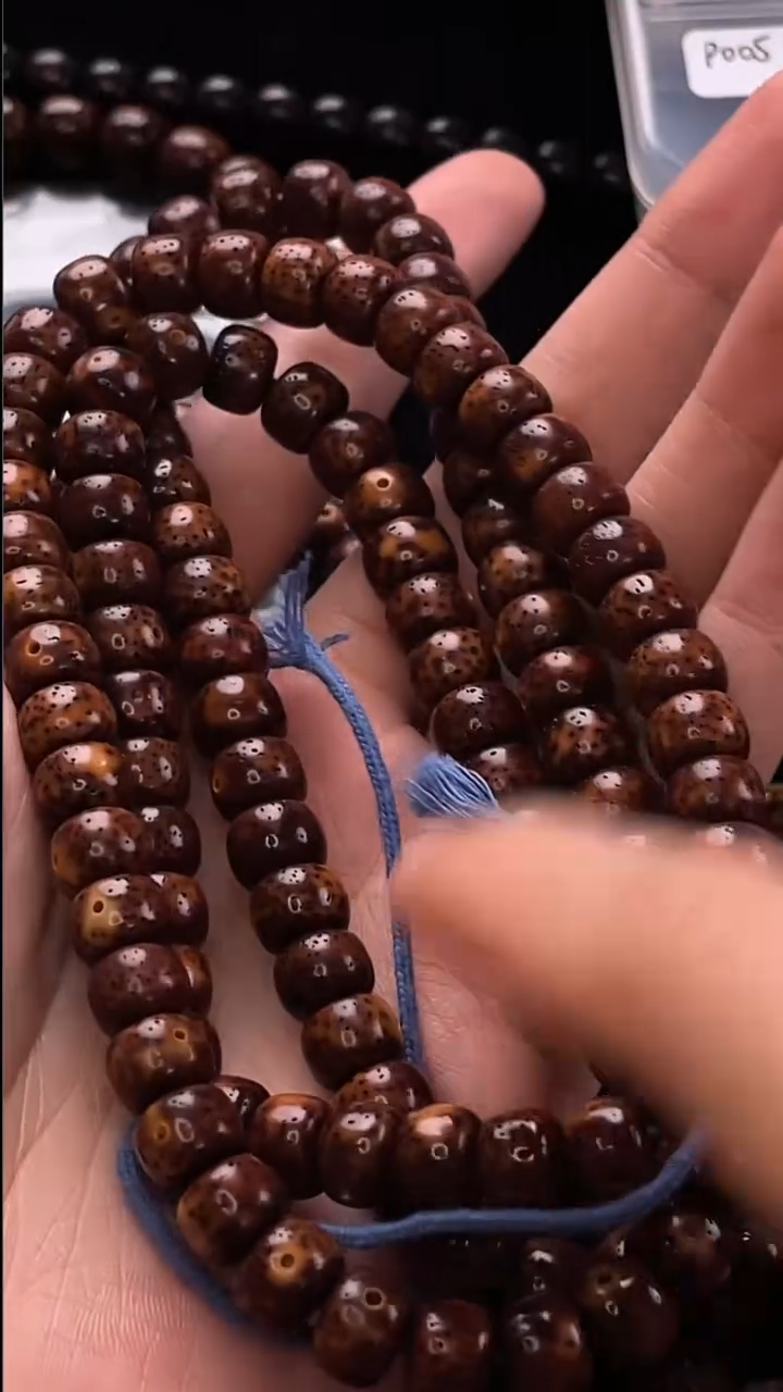 吊坠星月菩提精工级中珀（浅）新桶9*7长串