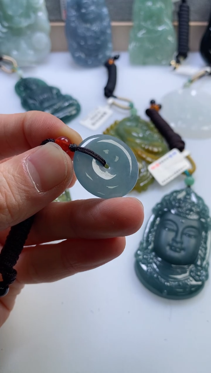 【闪购商品】翡翠挂件未镶嵌