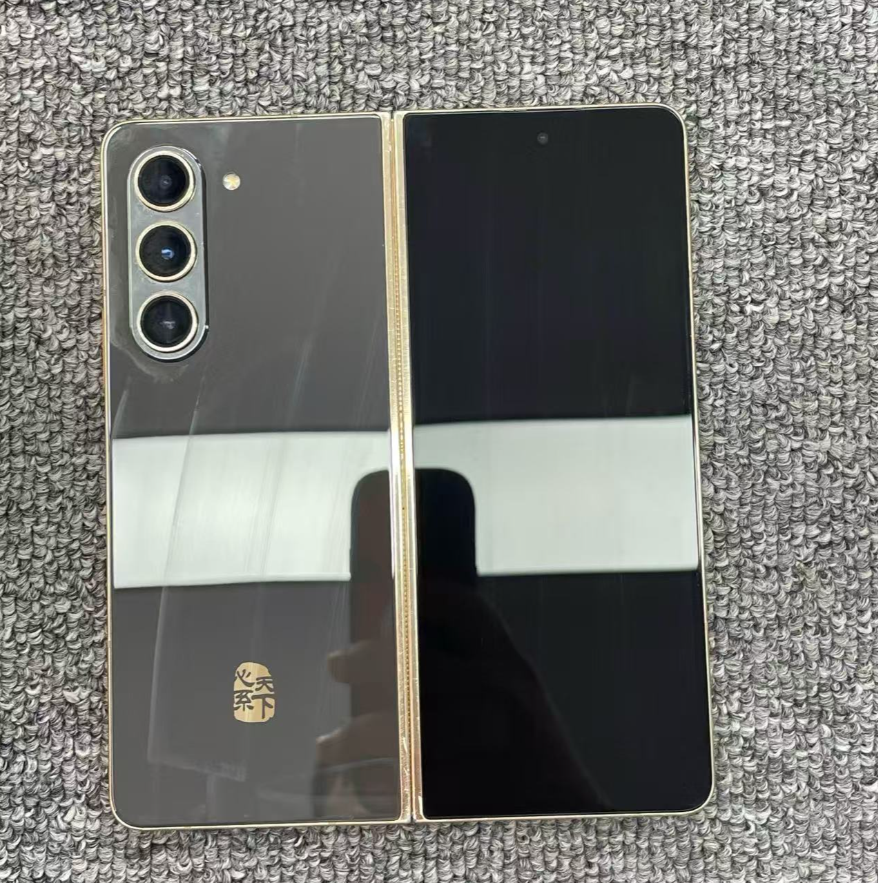 9新 Samsung/三星 三星W24全原无拆修二手机
