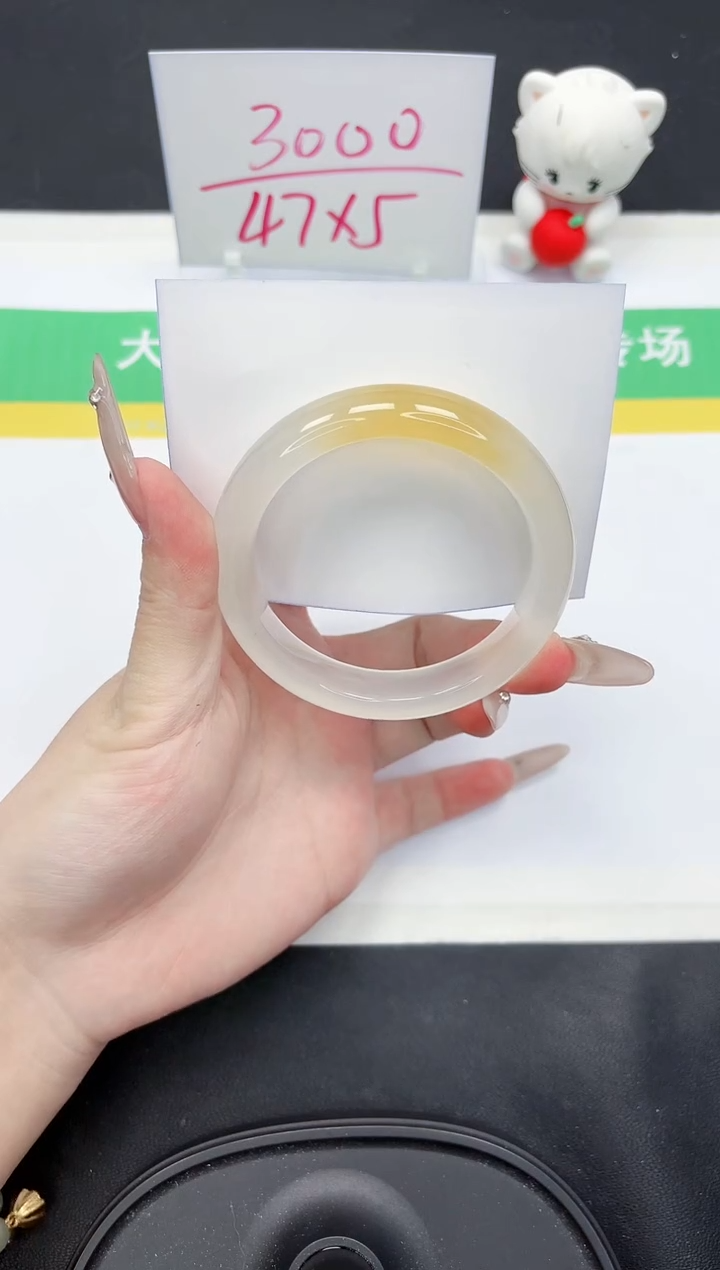 【闪购商品】石英质玉手镯未镶嵌29-54.2