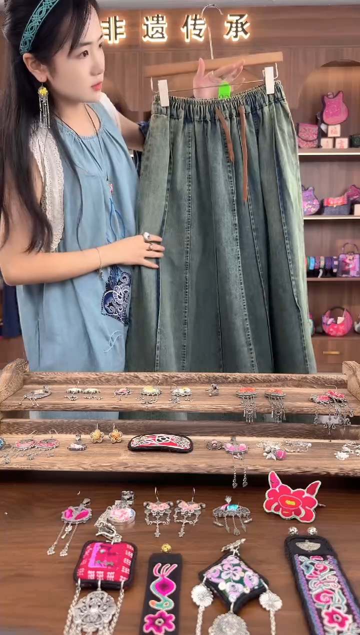 织绣扶光苗绣传承L22