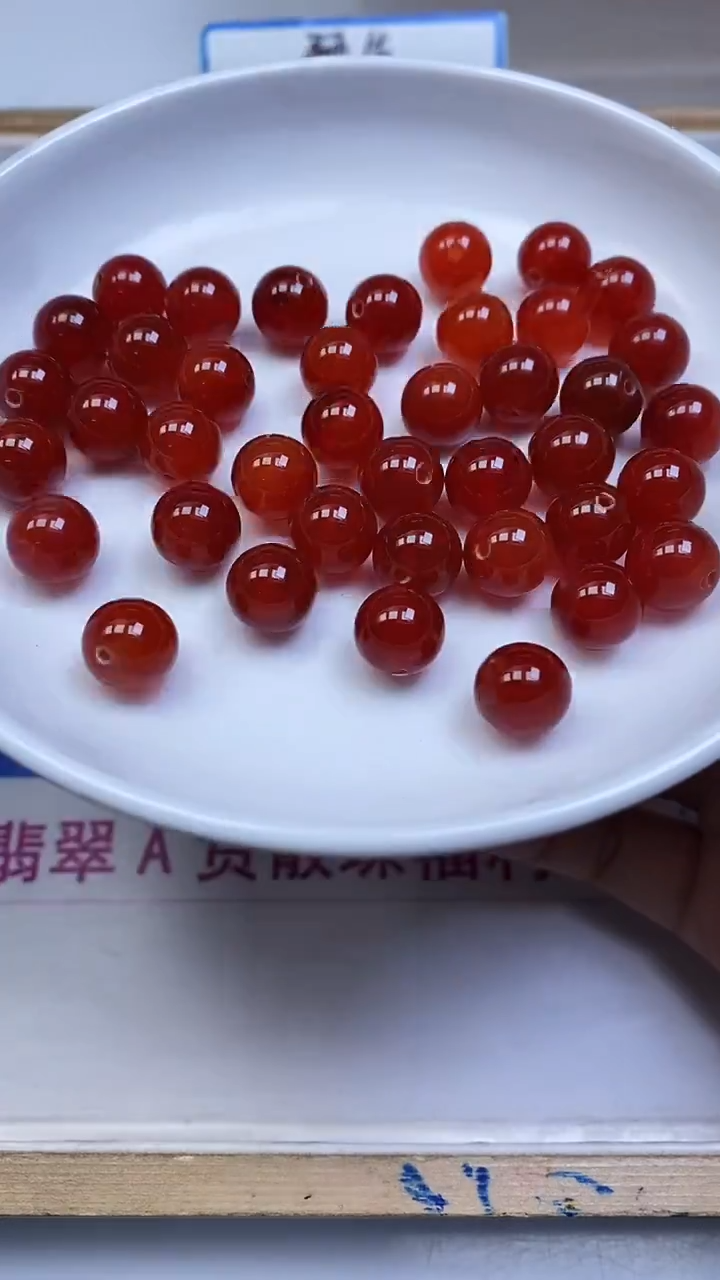 未镶嵌散珠南红玛瑙B527 保山南红10mm10个7.8元