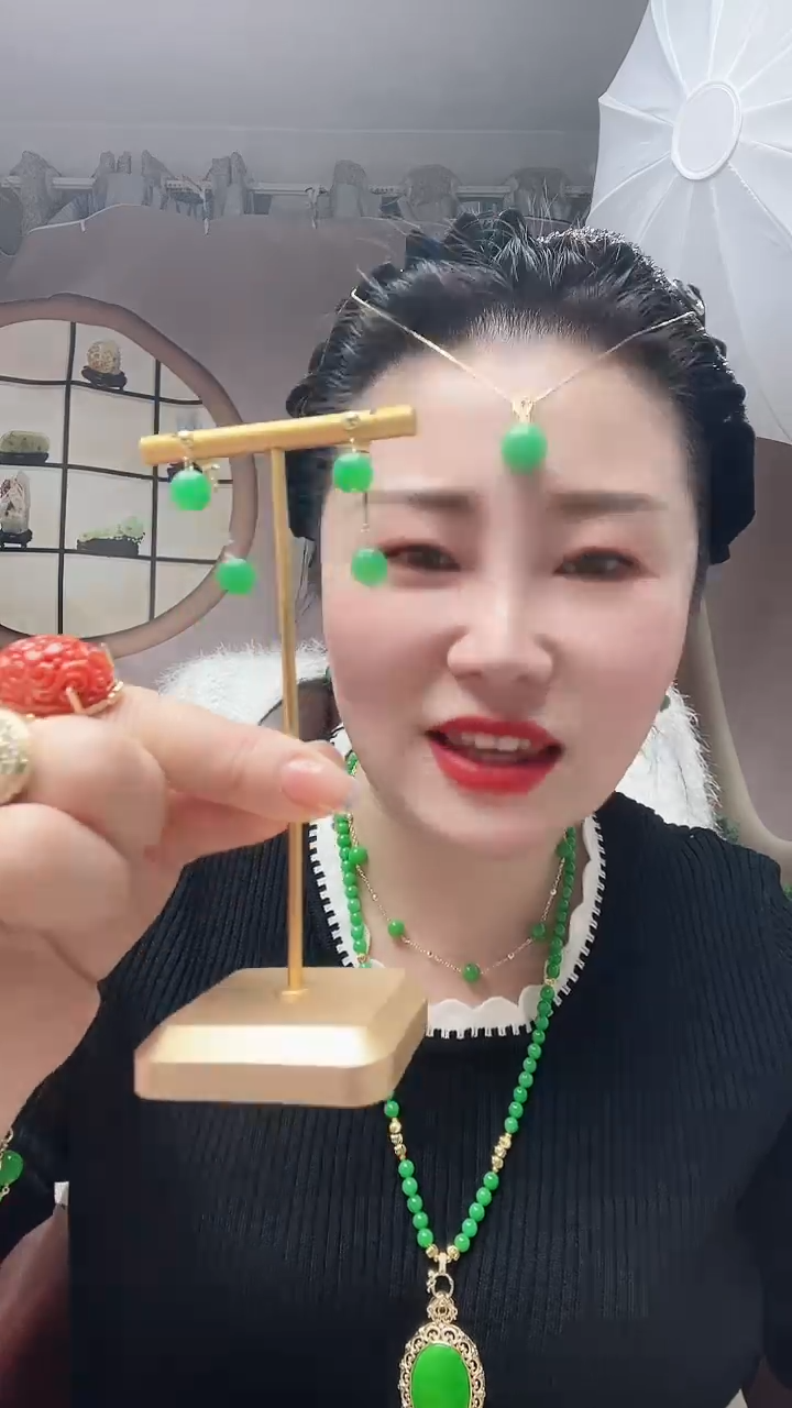 【闪购商品】翡翠耳饰14K金镶嵌满天星耳坠