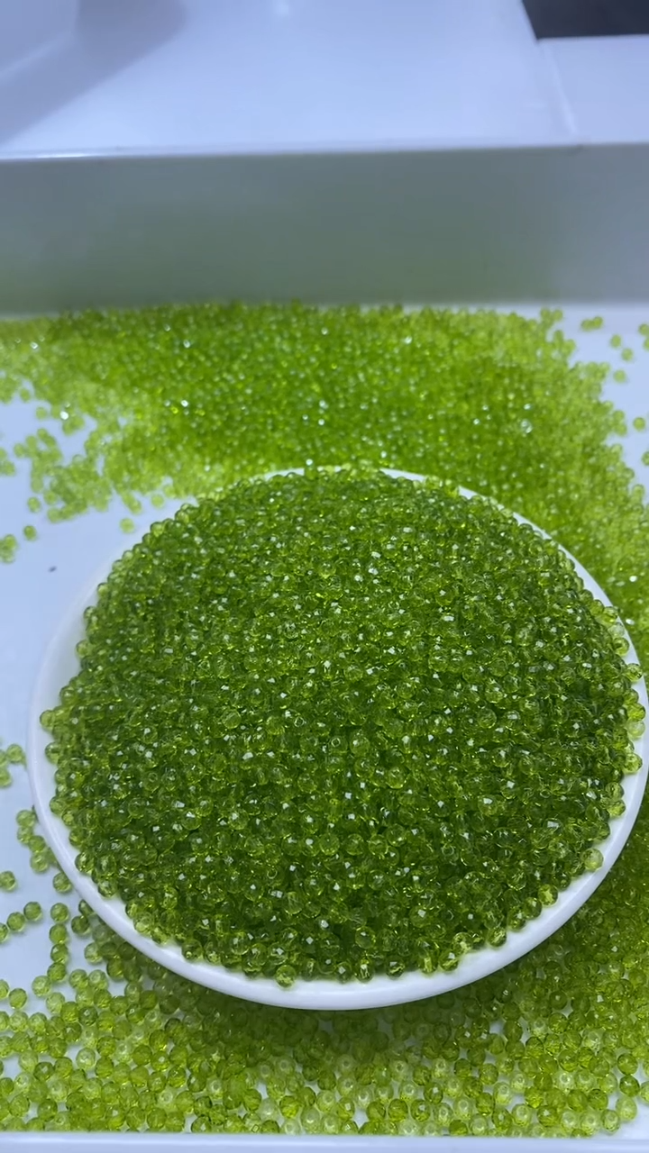 颈饰未镶嵌水晶W1684橄榄色碧玺切面3MM*50颗