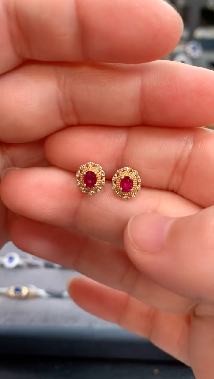 【闪购商品】红宝石耳饰18K金镶嵌无烧