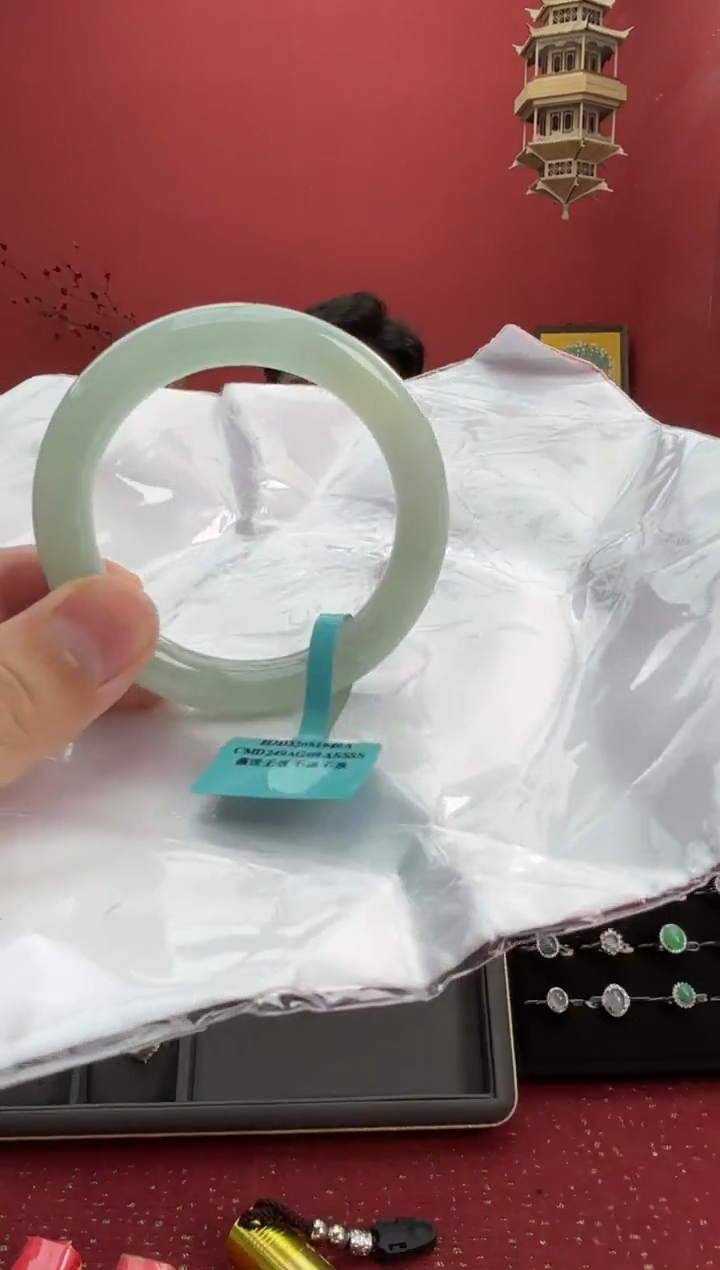 【闪购商品】翡翠手镯（圆镯）未镶嵌14手镯