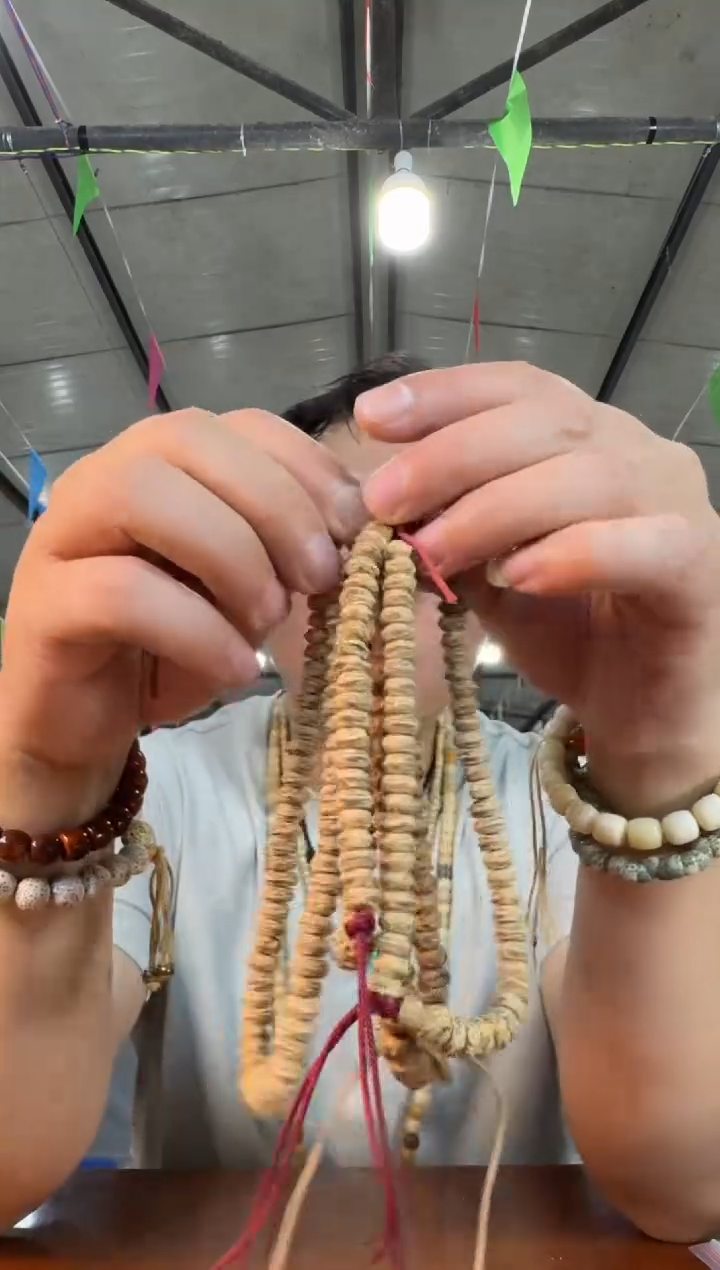 柏香籽/百香籽手串A57实物为准