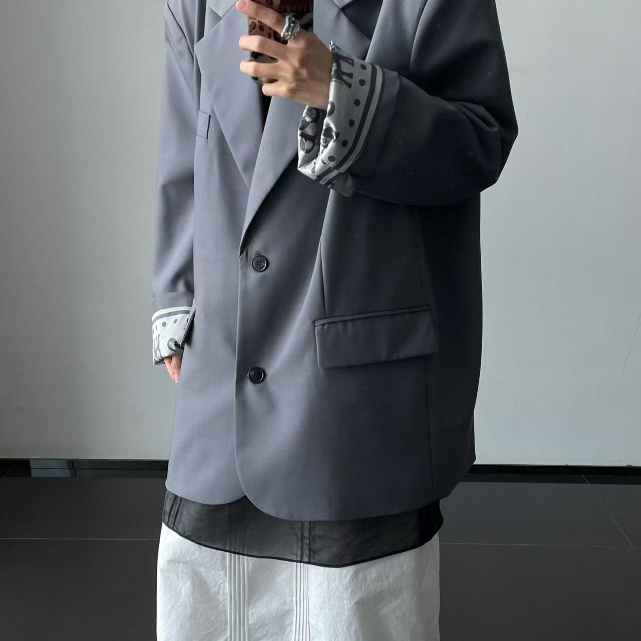 冷淡风印花里段羊毛西装