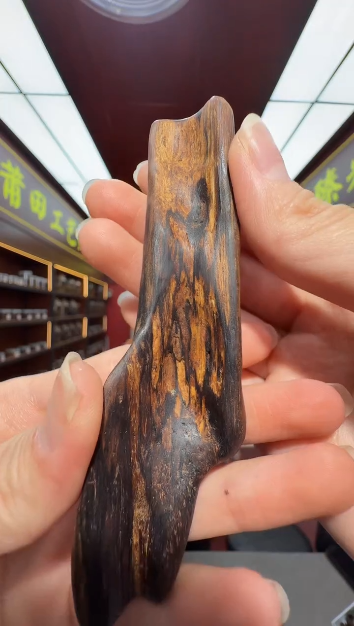 沉香吊坠多样性发一